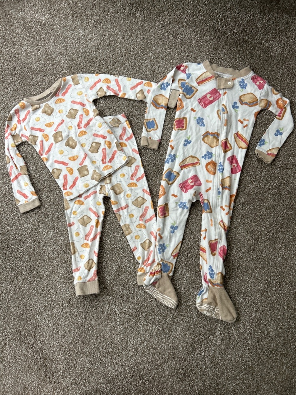 Burt’s bees baby pajama lot size 24 months